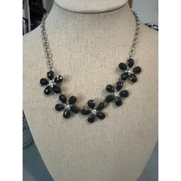 Paparazzi Floral Fun Black Flower and Rhinestone Silver tone Short Necklace - Picture 3 of 4